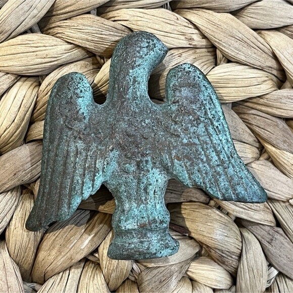 Vintage Patina Wrought Iron American Eagle Flagpole Stove Lamp Finial Topper - Picture 5 of 7